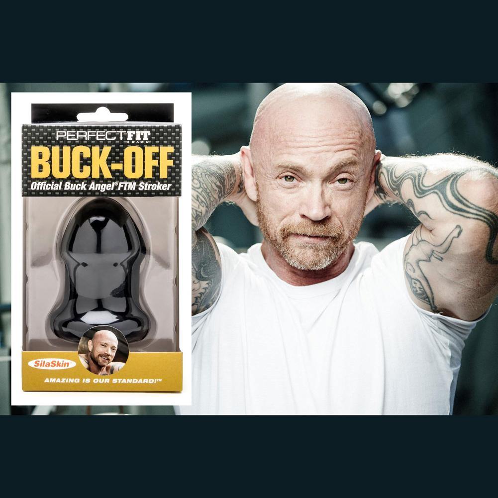 Sohilda yalangoch tekis erkaklar Yalangoch chekuvchi fohishalarning erotik fotosuratlari